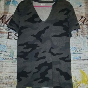 PINK Victoria's Secret Gray and Black Tee